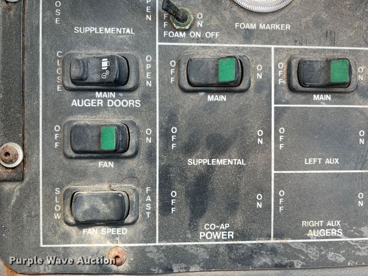 image for item KC9840 Case IH Titan FLX4300  applicator