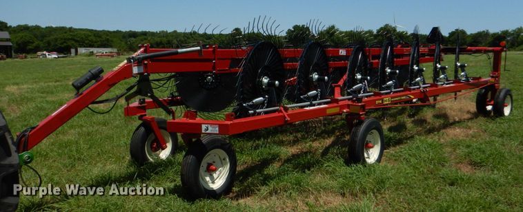 image for item KJ9890 2020 H&S 5114  hay rake