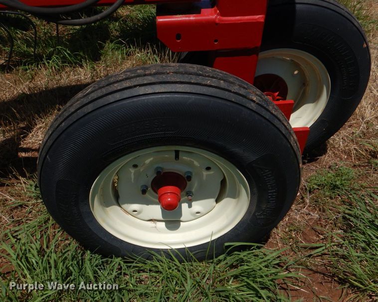 image for item KJ9890 2020 H&S 5114  hay rake