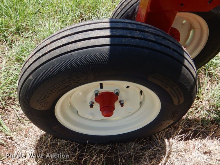 image for item KJ9890 2020 H&S 5114  hay rake