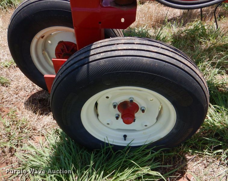 image for item KJ9890 2020 H&S 5114  hay rake