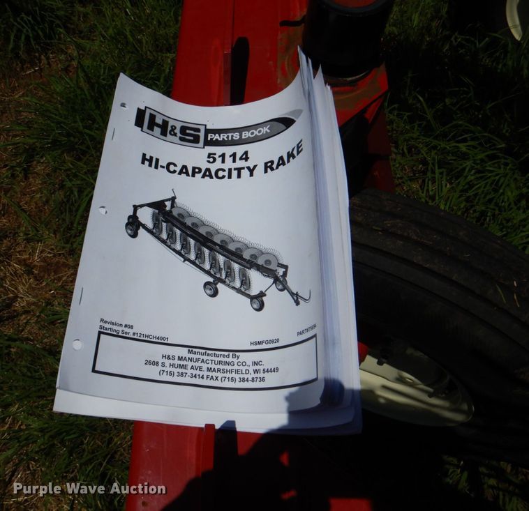 image for item KJ9890 2020 H&S 5114  hay rake
