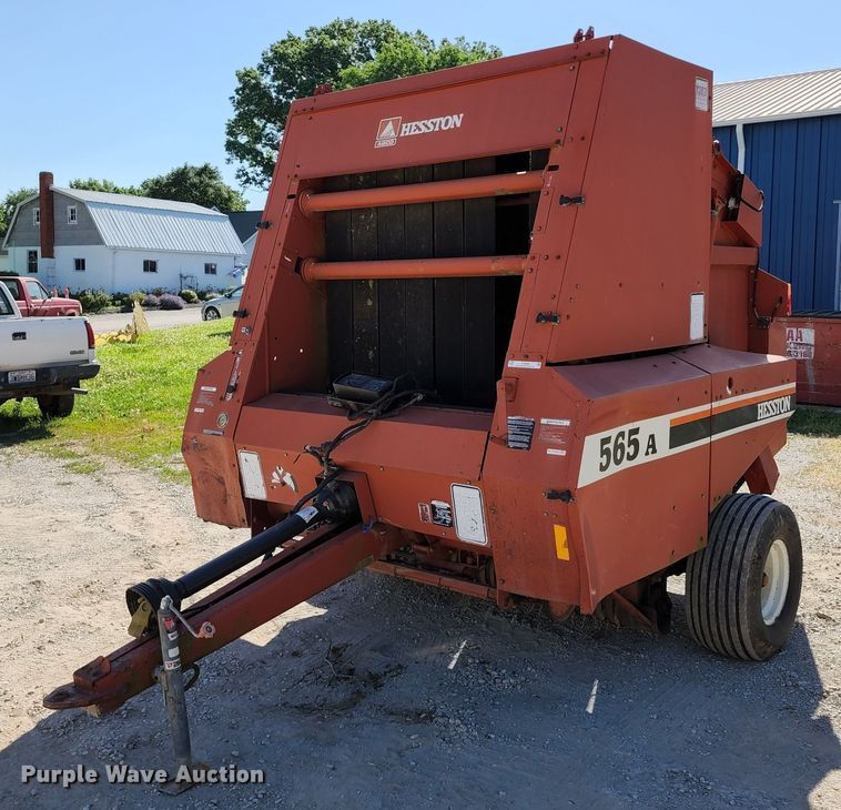 image for item KT9882 Hesston 565A  round baler