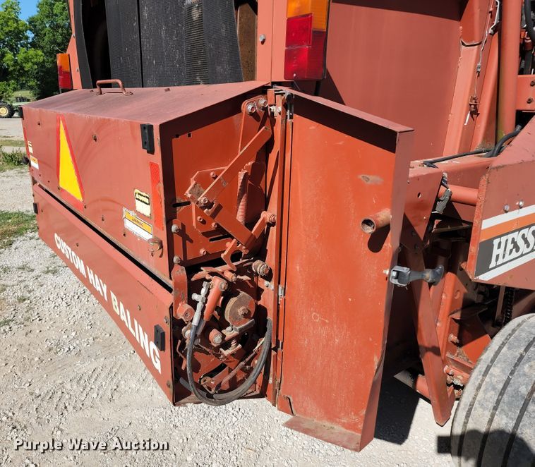image for item KT9882 Hesston 565A  round baler