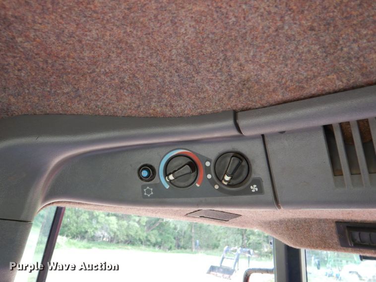 image for item LP9384 2004 Buhler Versatile 2180 Genesis II  MFWD tractor