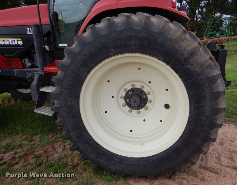 image for item LP9384 2004 Buhler Versatile 2180 Genesis II  MFWD tractor