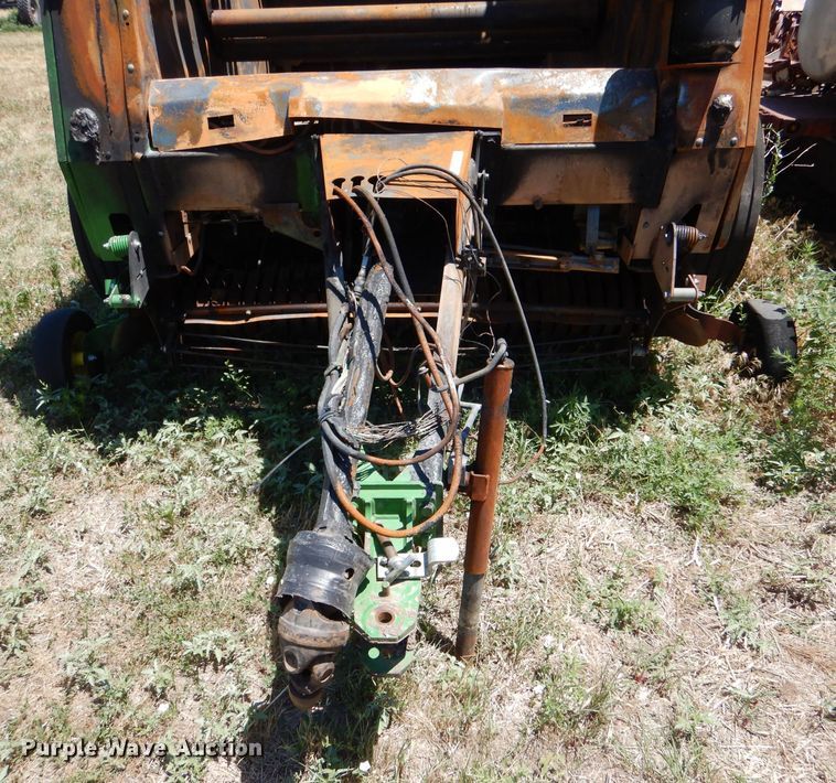 image for item LP9386 John Deere 569 round baler