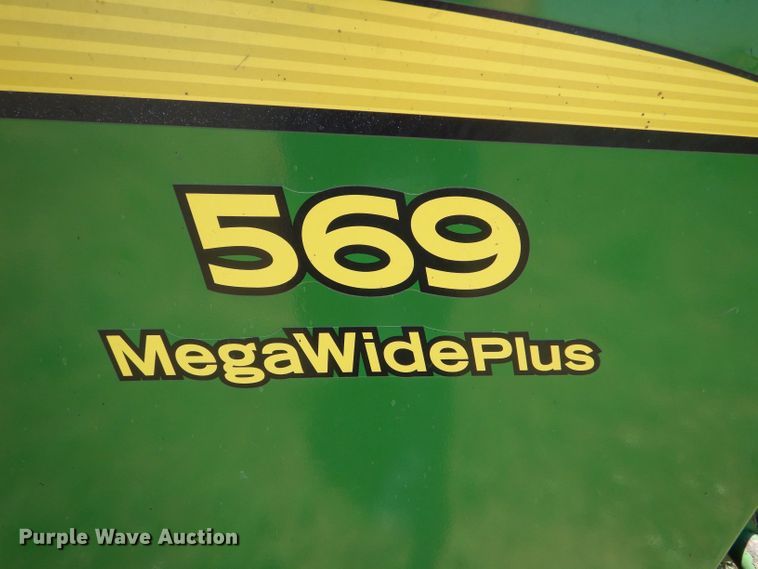 image for item LP9386 John Deere 569 round baler