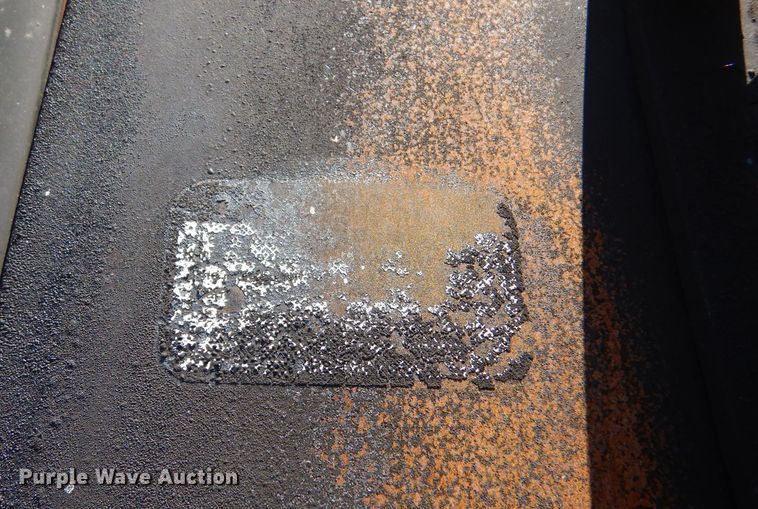 image for item LP9386 John Deere 569 round baler