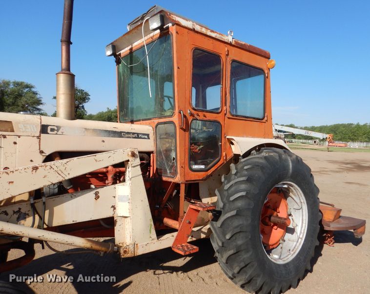 image for item LP9404 Case 930 Comfort King  tractor
