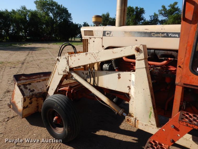 image for item LP9404 Case 930 Comfort King  tractor