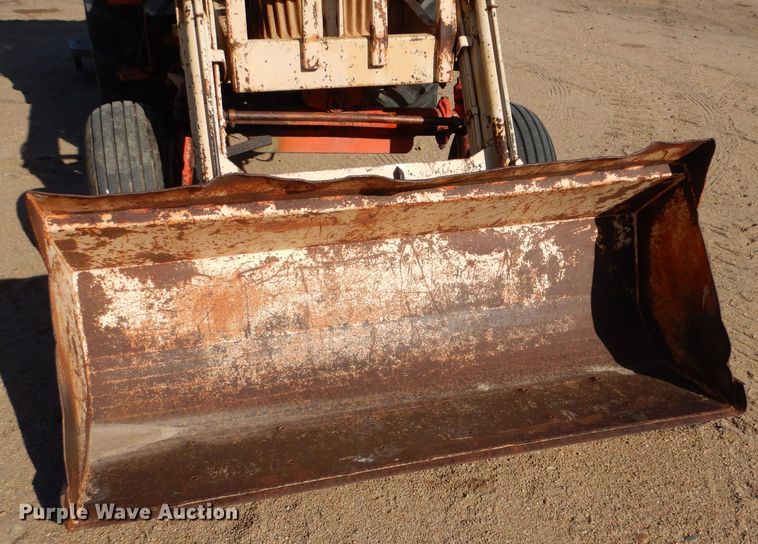 image for item LP9404 Case 930 Comfort King  tractor