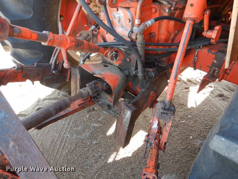 image for item LP9404 Case 930 Comfort King  tractor