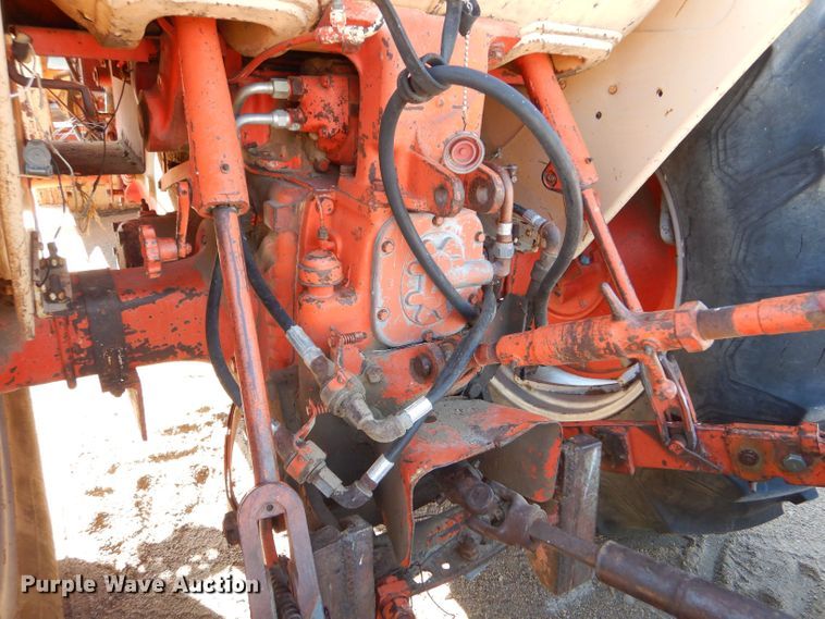 image for item LP9404 Case 930 Comfort King  tractor