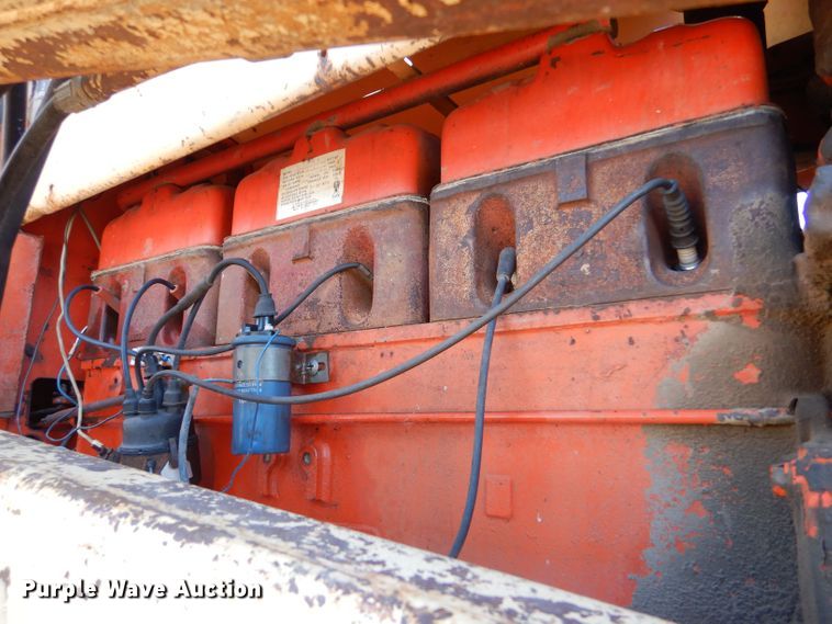 image for item LP9404 Case 930 Comfort King  tractor