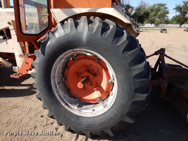 image for item LP9404 Case 930 Comfort King  tractor