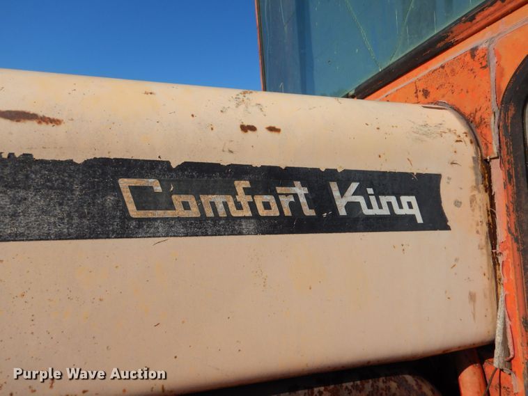 image for item LP9404 Case 930 Comfort King  tractor