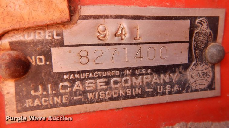 image for item LP9404 Case 930 Comfort King  tractor