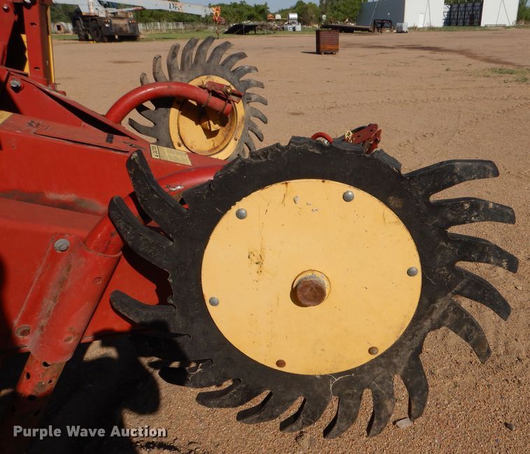 image for item LP9405 New Holland 848  round baler