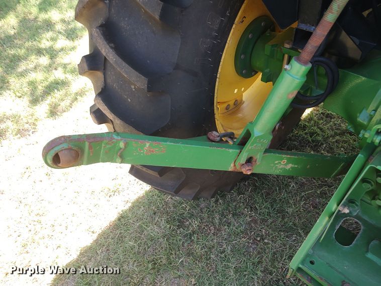 image for item LU9089 2013 John Deere 5055E MFWD tractor