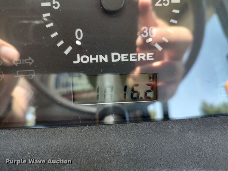 image for item LU9089 2013 John Deere 5055E MFWD tractor