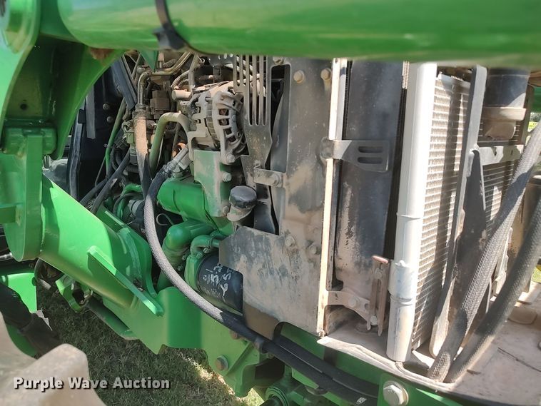image for item LU9089 2013 John Deere 5055E MFWD tractor