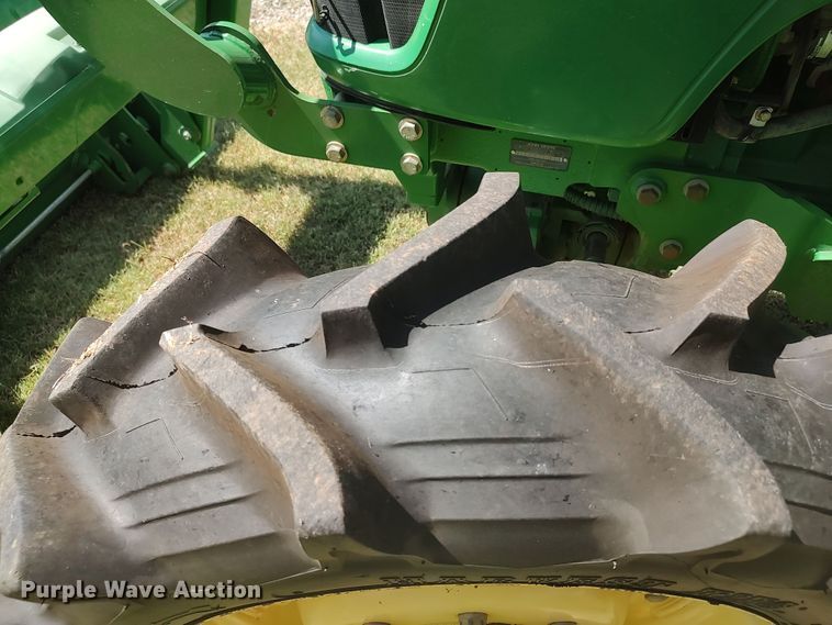 image for item LU9089 2013 John Deere 5055E MFWD tractor