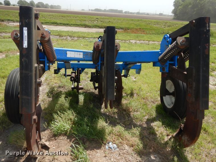 image for item MD9226 DMI Tiger  V-ripper