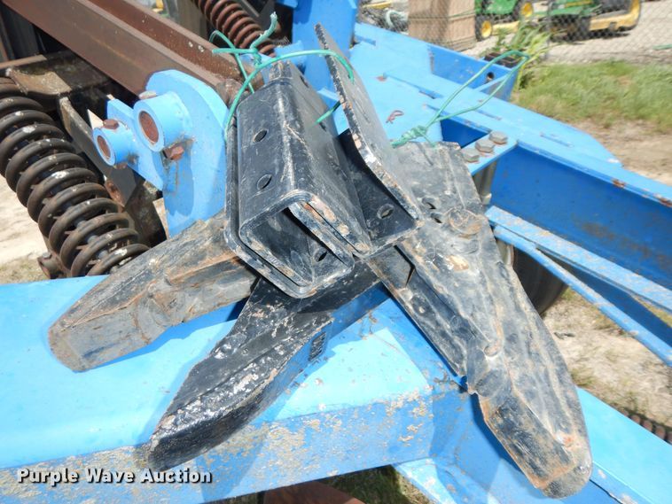 image for item MD9226 DMI Tiger  V-ripper