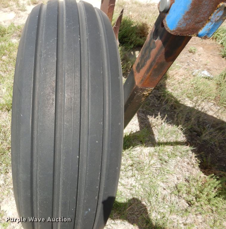 image for item MD9226 DMI Tiger  V-ripper