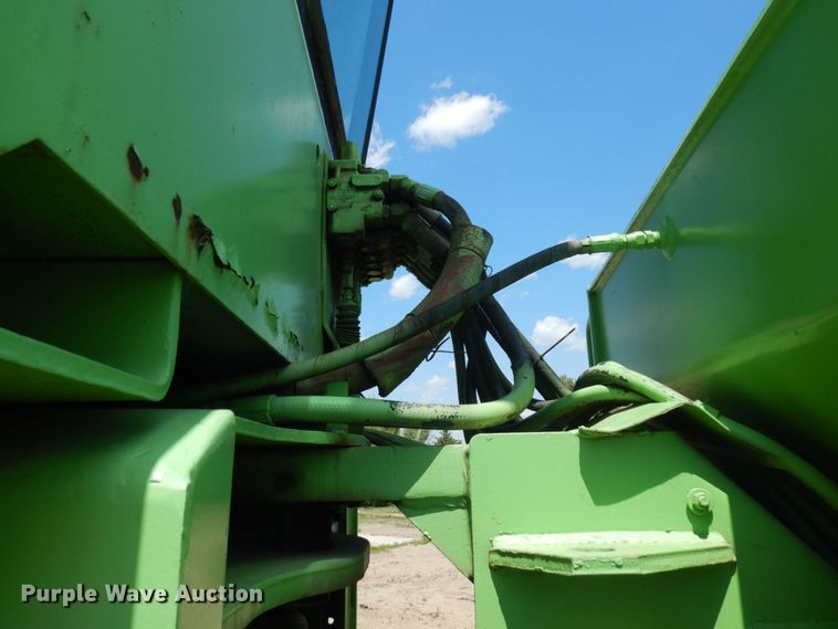 image for item MF9661 Steiger Panther III ST350  4WD tractor