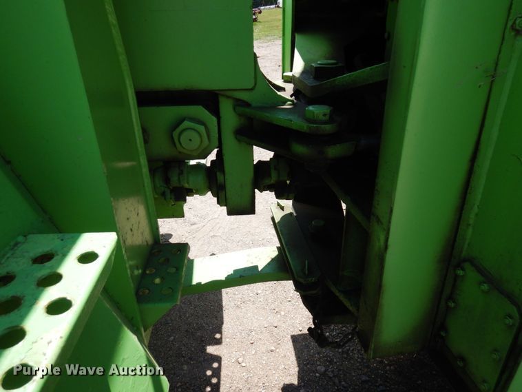 image for item MF9661 Steiger Panther III ST350  4WD tractor