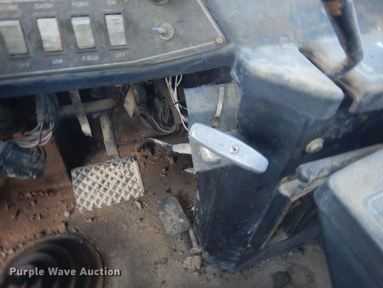 image for item MF9661 Steiger Panther III ST350  4WD tractor