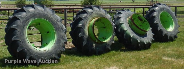 image for item MF9661 Steiger Panther III ST350  4WD tractor