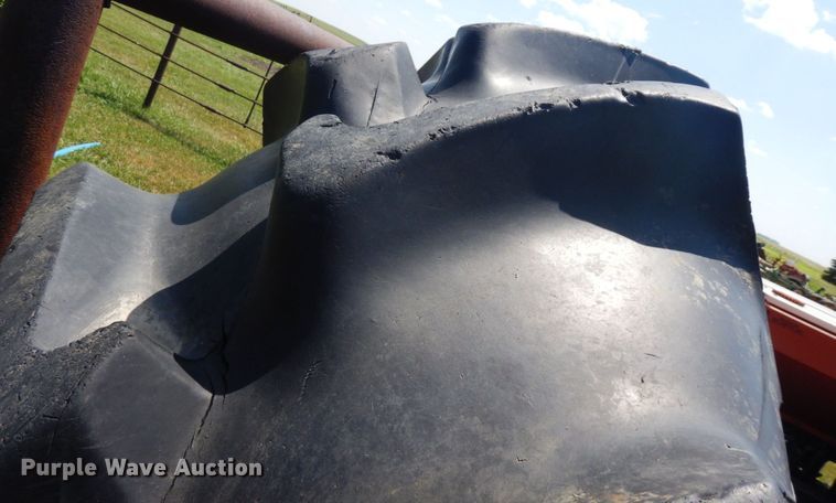 image for item MF9661 Steiger Panther III ST350  4WD tractor