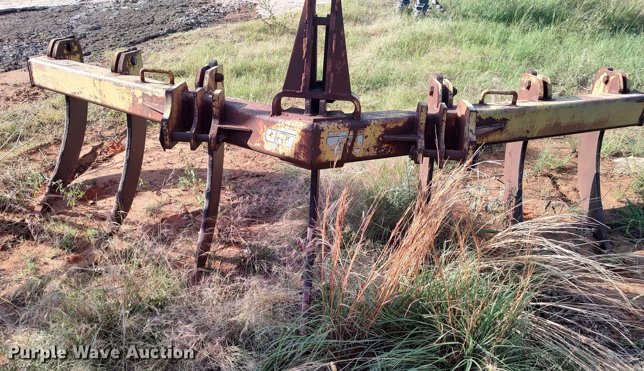 Big Ox V-ripper in Weatherford, OK | Item LU9100 sold | Purple Wave