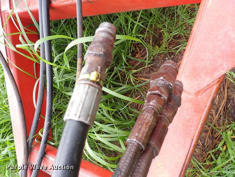 image for item DS7113 Sunflower 1433-29  tandem disk