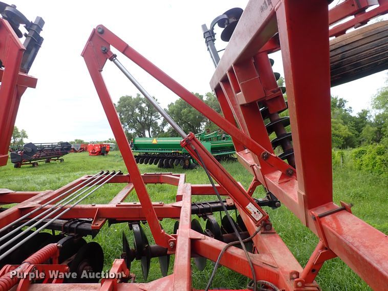 image for item DS7113 Sunflower 1433-29  tandem disk