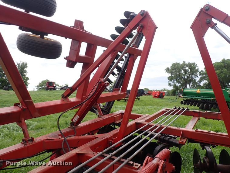 image for item DS7113 Sunflower 1433-29  tandem disk