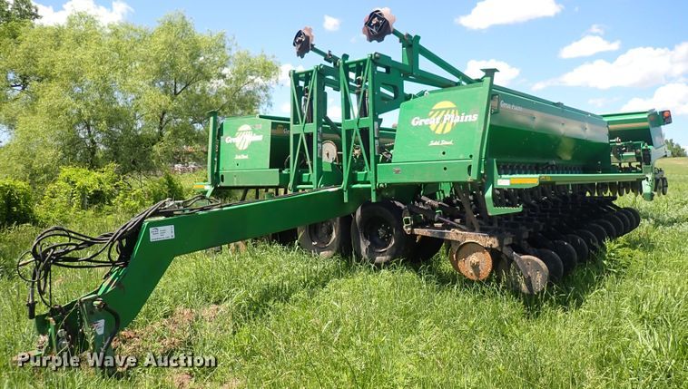 image for item DS7114 Great Plains 3S-4000 Solid Stand  grain drill