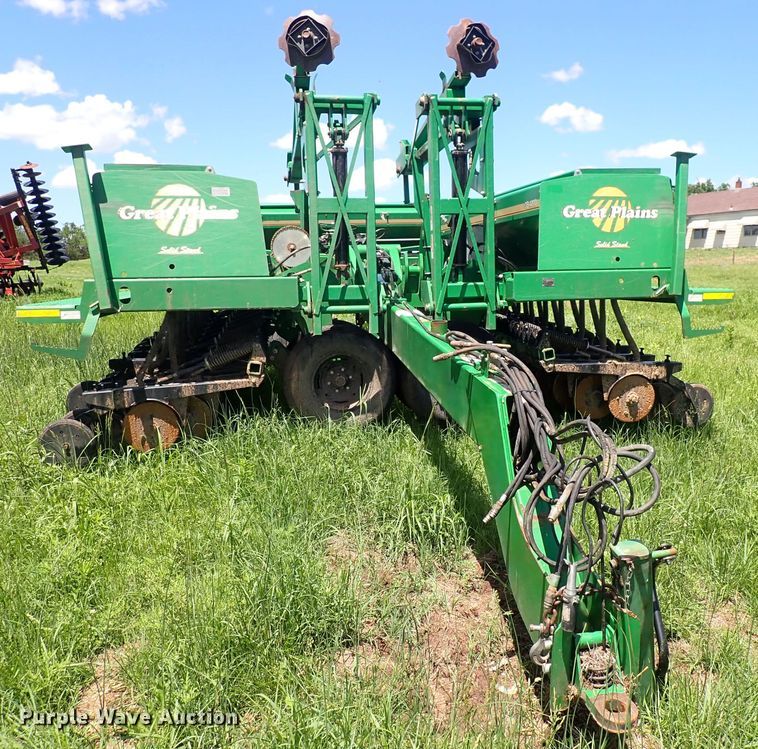 image for item DS7114 Great Plains 3S-4000 Solid Stand  grain drill