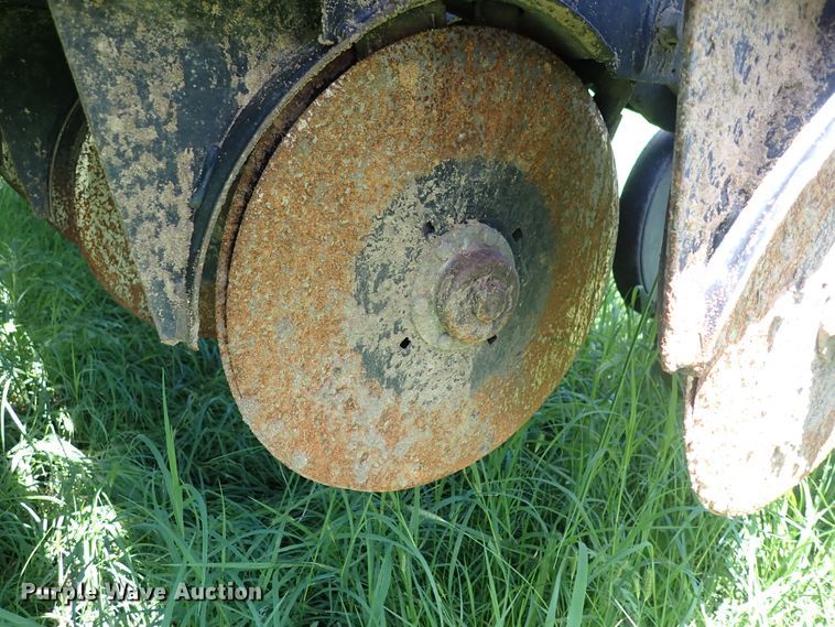 image for item DS7114 Great Plains 3S-4000 Solid Stand  grain drill