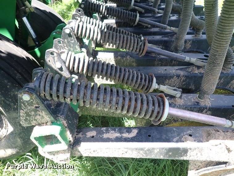 image for item DS7114 Great Plains 3S-4000 Solid Stand  grain drill