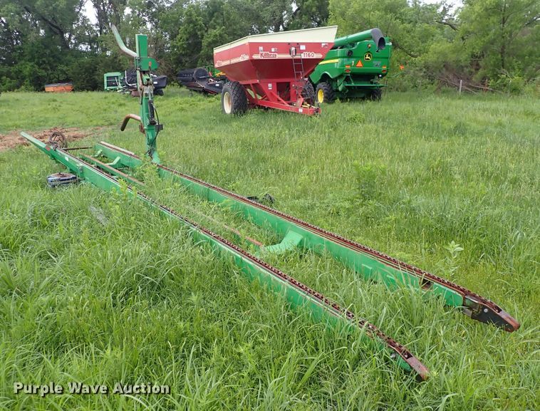 image for item DS7116 Kingsman  hay bale mover