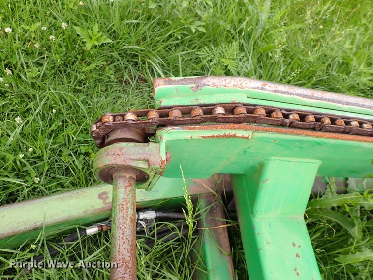 image for item DS7116 Kingsman  hay bale mover