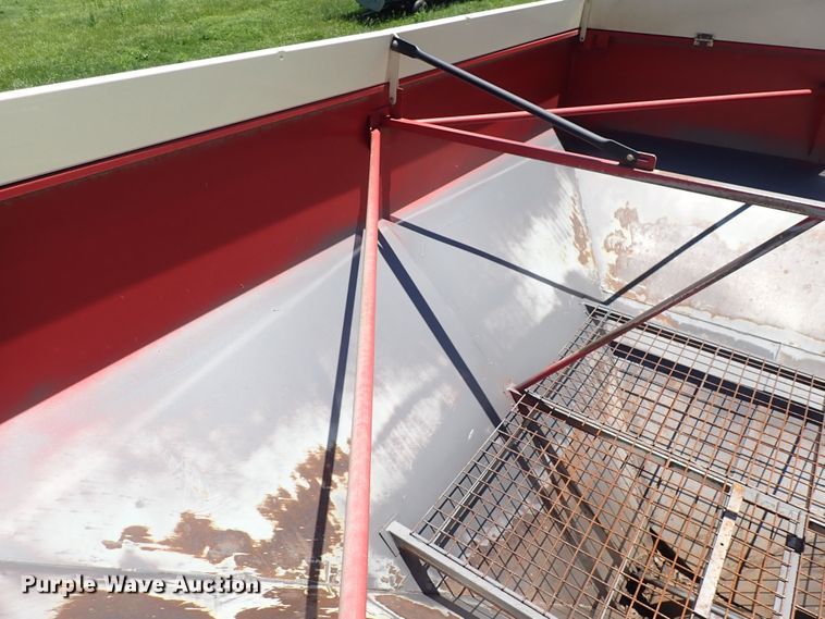 image for item DS7117 Killbros 1160  grain cart