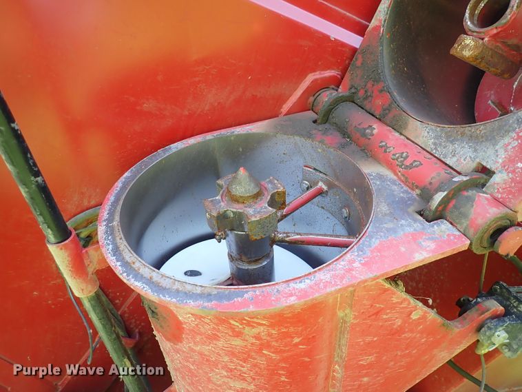 image for item DS7117 Killbros 1160  grain cart