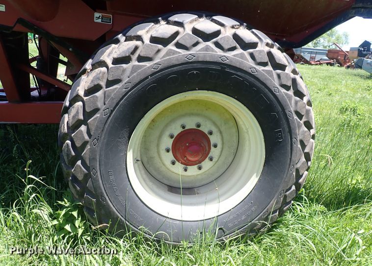 image for item DS7117 Killbros 1160  grain cart