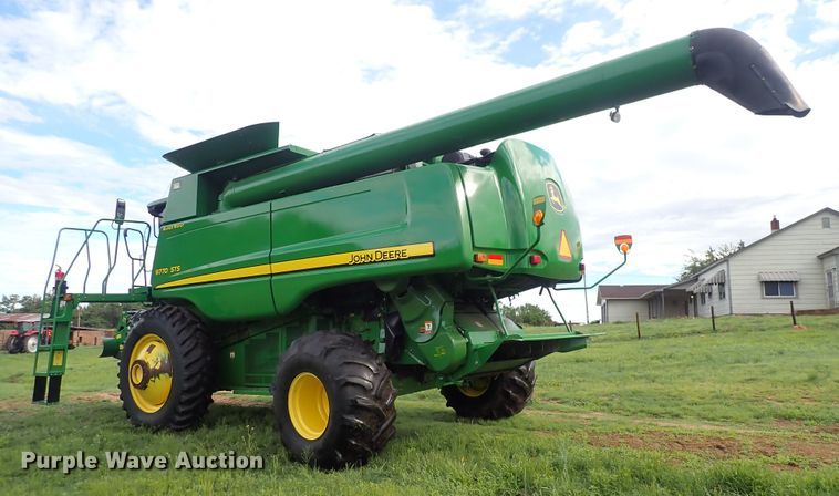 image for item DS7131 2008 John Deere 9770 STS  combine