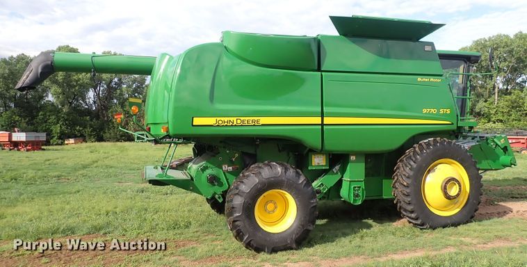 image for item DS7131 2008 John Deere 9770 STS  combine